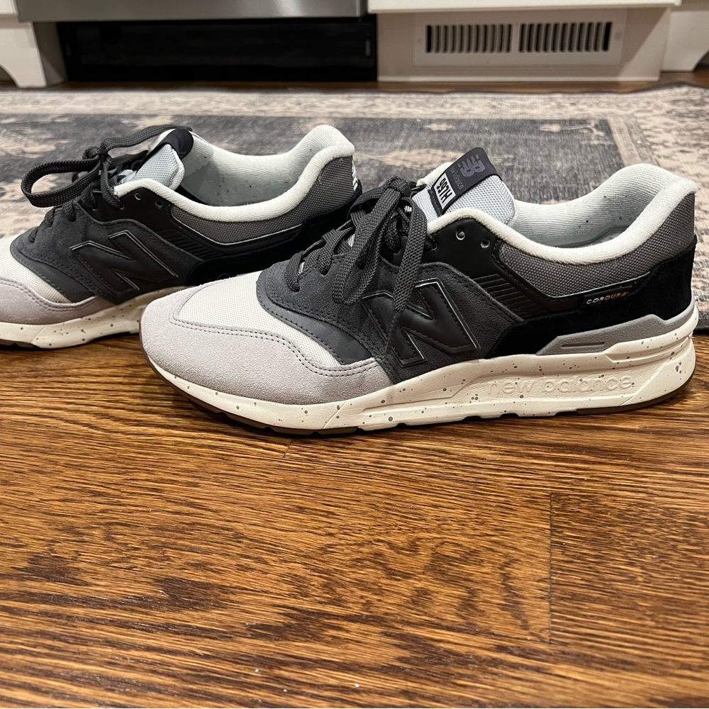 Men's New Balance 997H / Size 10